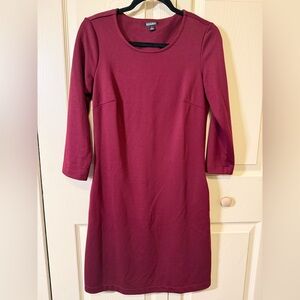Nicole Miller Red Cabernet 3/4 Sleeve Midi Dress Crew Neck